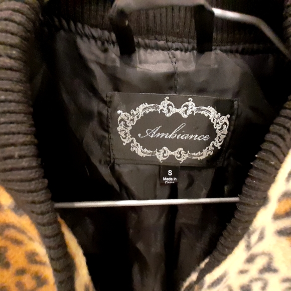 Lepoard Jacket - Picture 7 of 8